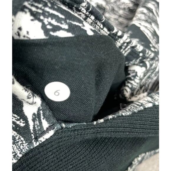 Lululemon Scuba Hoodie Nami Wave White Black Size 6 - Picture 5 of 8